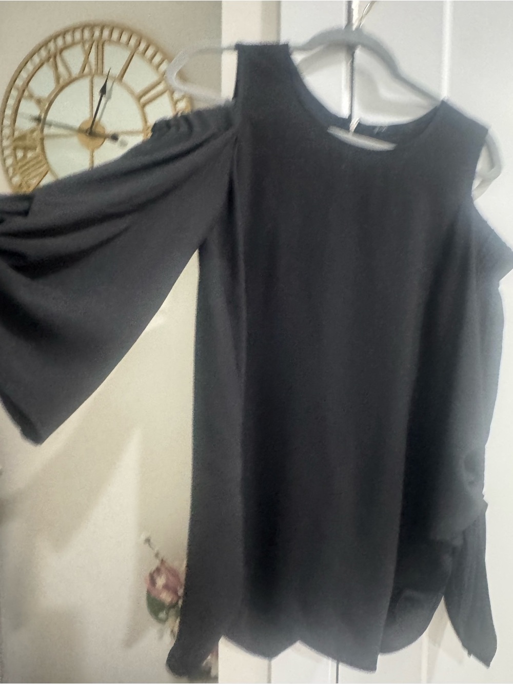 Gibson Black Cold-Shoulder Bell Sleeve Blouse